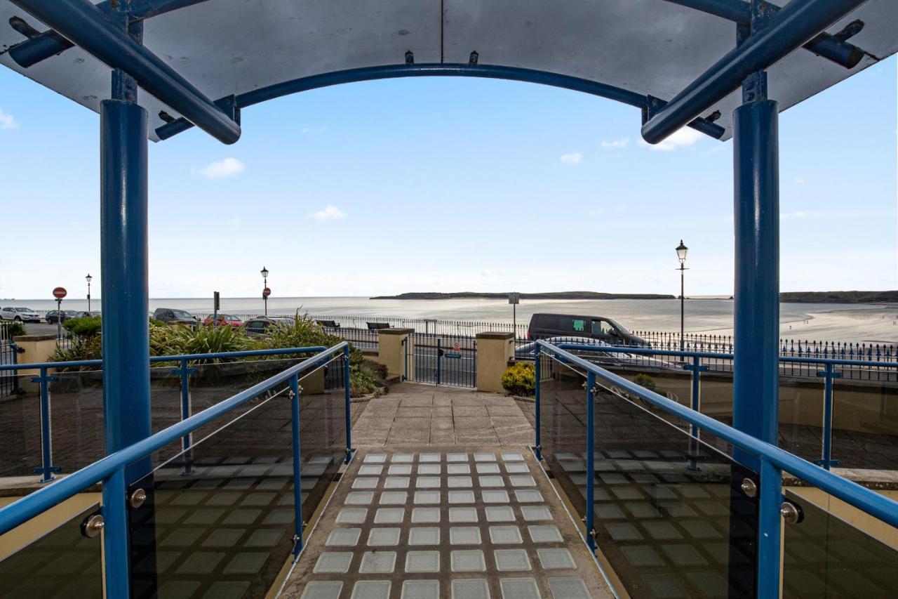 3 South Beach Court - Cosy Seafront Apartment Tenby Exterior photo